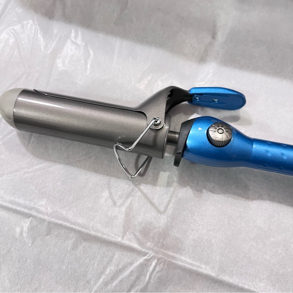 NWOT Blue BaBylissPRO Nano Titanium Spring Curling Iron - Picture 11 of 14